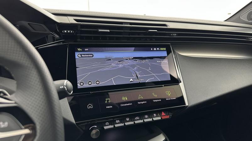 Vente en ligne Peugeot 408 408 1.2 PureTech 130ch GT EAT8 au prix de 28 400 €