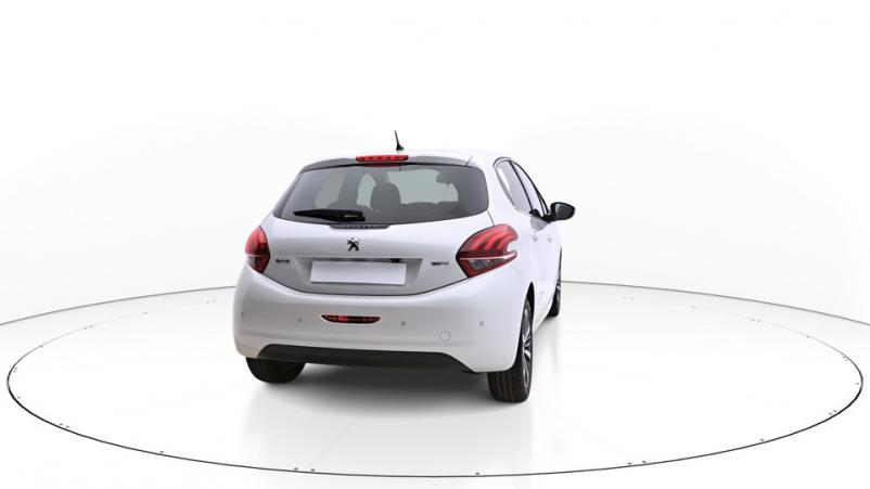 Vente en ligne Peugeot 208 5P 1.2 PureTech S&S 110ch Manuelle/5 Allure au prix de 10 460 €