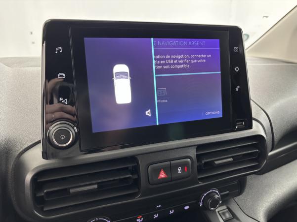 Vente en ligne Citroën Berlingo M 800kg Electrique 136ch Batterie 50 kWh 3 places + Radars AR au prix de 19 990 €
