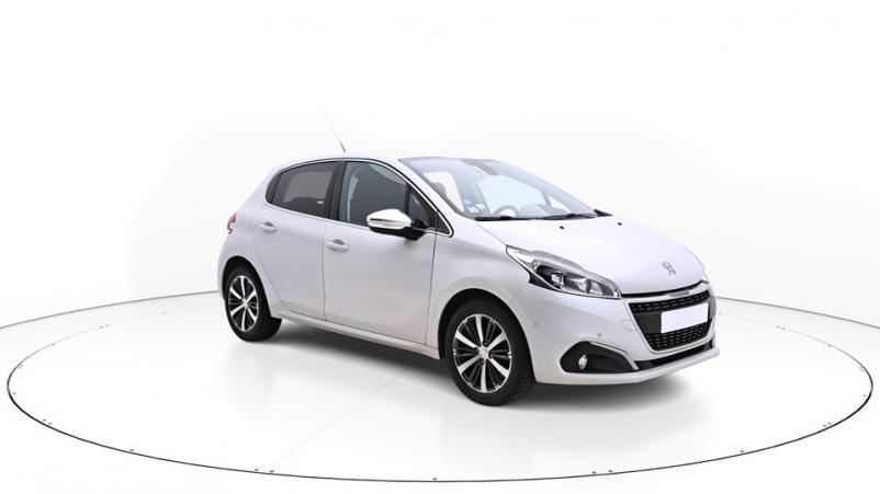 Vente en ligne Peugeot 208 5P 1.2 PureTech S&S 110ch Manuelle/5 Allure au prix de 10 460 €