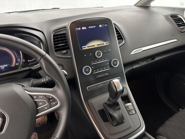 Vente en ligne Renault Scenic 4 1.5 dCi 110ch Limited EDC au prix de 14 990 €