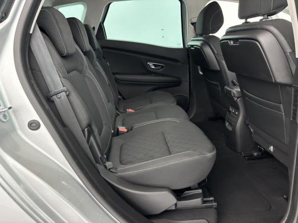 Vente en ligne Renault Scenic 4 1.5 dCi 110ch Limited EDC au prix de 14 990 €