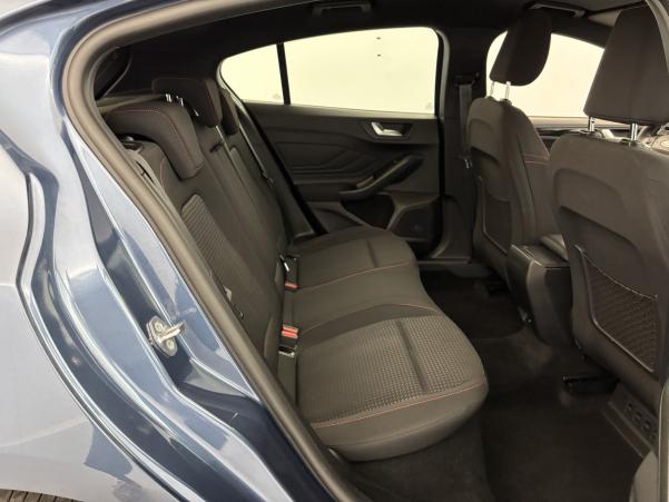 Vente en ligne Ford Focus 1.0 Flexifuel mHEV 125ch ST-Line Design au prix de 21 790 €