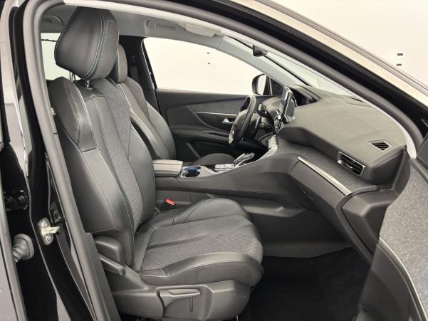 Vente en ligne Peugeot 3008 1.5 BlueHDi 130ch Allure Pack EAT8 + Hayon électrique au prix de 21 990 €