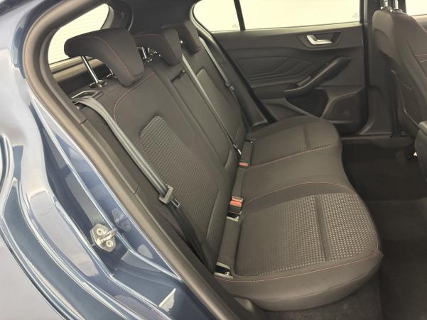 Vente en ligne Ford Focus 1.0 Flexifuel mHEV 125ch ST-Line Suréquipée au prix de 20 990 €