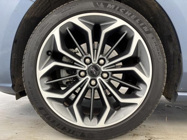 Vente en ligne Ford Focus 1.0 Flexifuel mHEV 125ch ST-Line Design au prix de 21 790 €