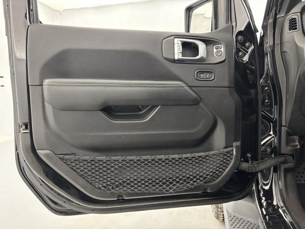 Vente en ligne Jeep Wrangler 2.0 T 380ch 4xe Overland Command-Trac au prix de 59 990 €