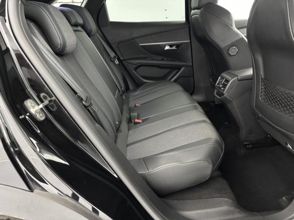 Vente en ligne Peugeot 3008 1.5 BlueHDi 130ch Allure Pack EAT8 + Hayon électrique au prix de 21 990 €