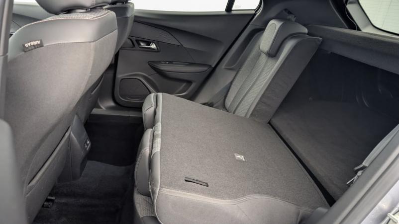 Vente en ligne Peugeot 2008 PureTech 100 S S BVM6 Allure au prix de 19 650 €