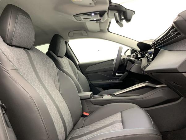Vente en ligne Peugeot 408 PureTech 130 ch S S EAT8 Allure Pack au prix de 28 300 €