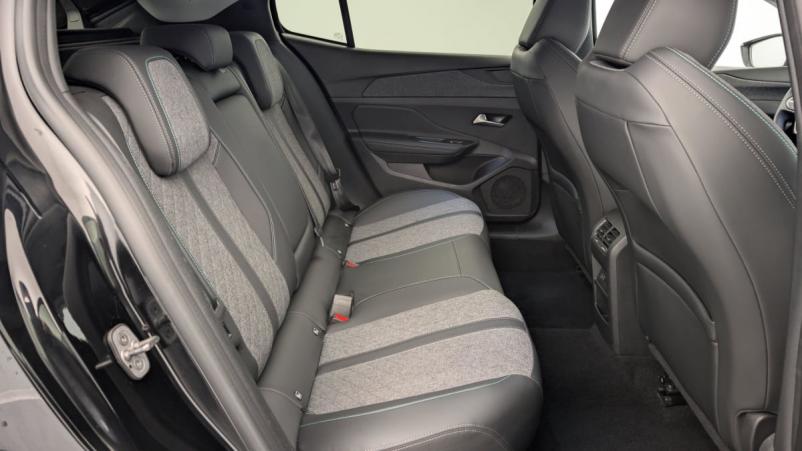 Vente en ligne Peugeot 408 PureTech 130 ch S S EAT8 Allure au prix de 26 030 €