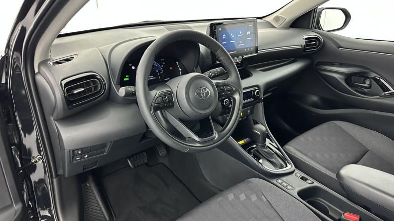 Vente en ligne Toyota Yaris Yaris Hybride 116h Design e-CVT au prix de 25 010 €