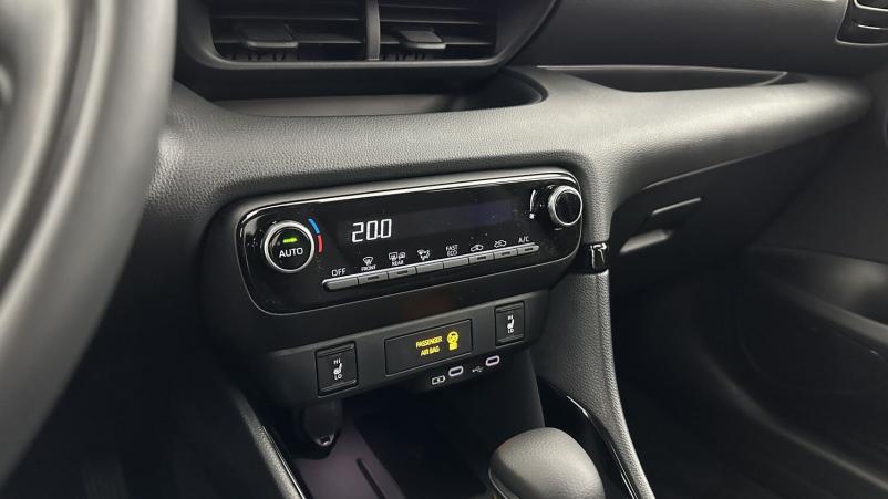Vente en ligne Toyota Yaris Yaris Hybride 116h Design e-CVT au prix de 25 010 €