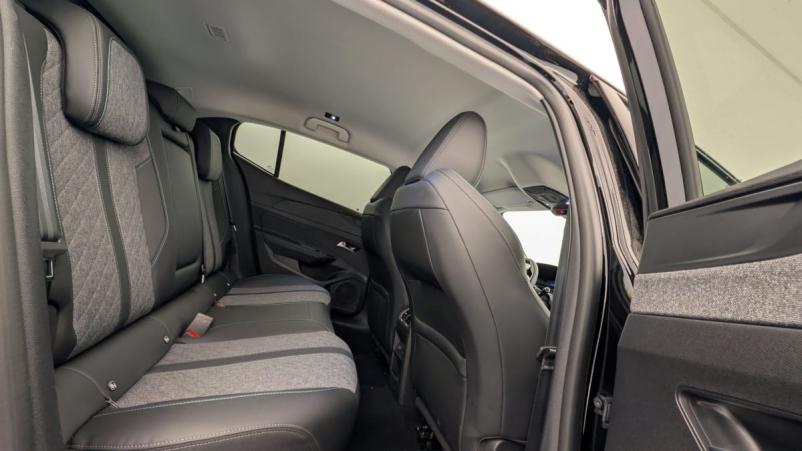 Vente en ligne Peugeot 408 PureTech 130 ch S S EAT8 Allure au prix de 25 720 €