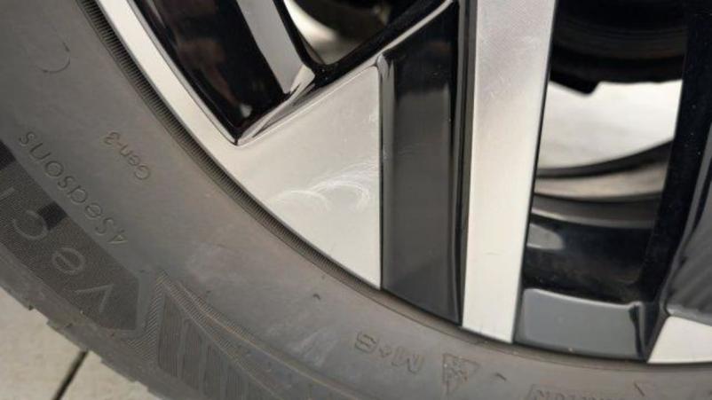Vente en ligne Peugeot 2008 PureTech 100 S S BVM6 Allure au prix de 19 650 €