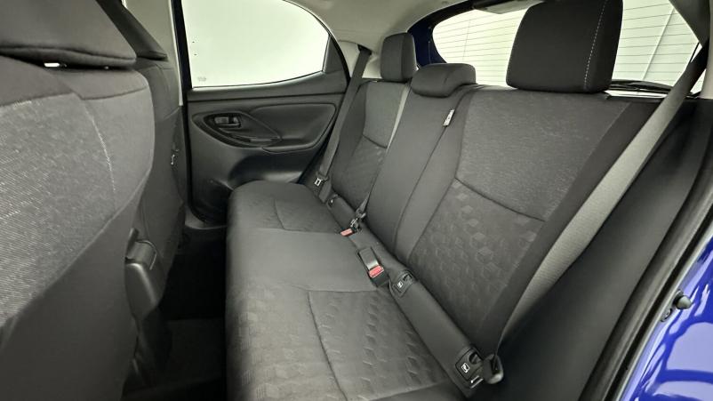 Vente en ligne Toyota Yaris Yaris Hybride 116h Design e-CVT au prix de 25 700 €