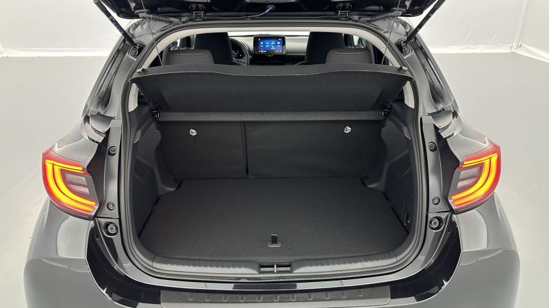 Vente en ligne Toyota Yaris Yaris Hybride 116h Design e-CVT au prix de 25 010 €