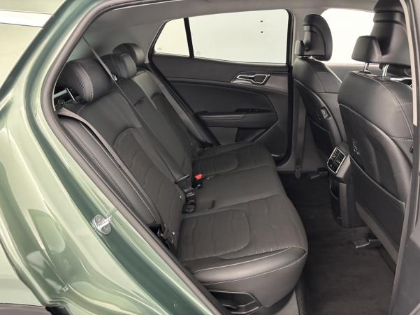 Vente en ligne Kia Sportage 1.6 T-GDi 265ch PHEV Design BVA6 4x4 au prix de 31 990 €