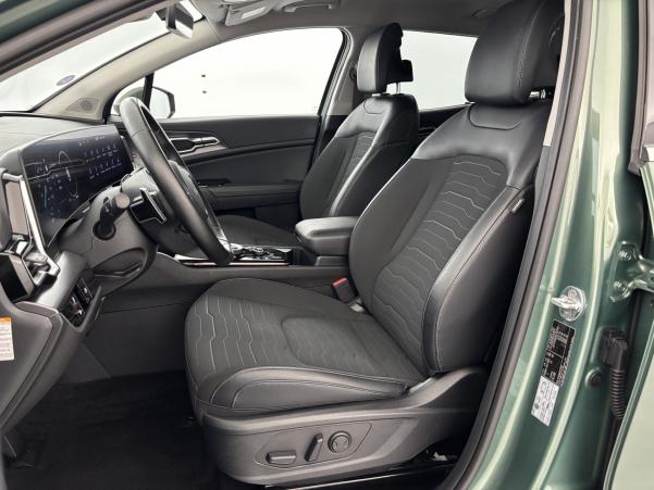 Vente en ligne Kia Sportage 1.6 T-GDi 265ch PHEV Design BVA6 4x4 au prix de 31 990 €