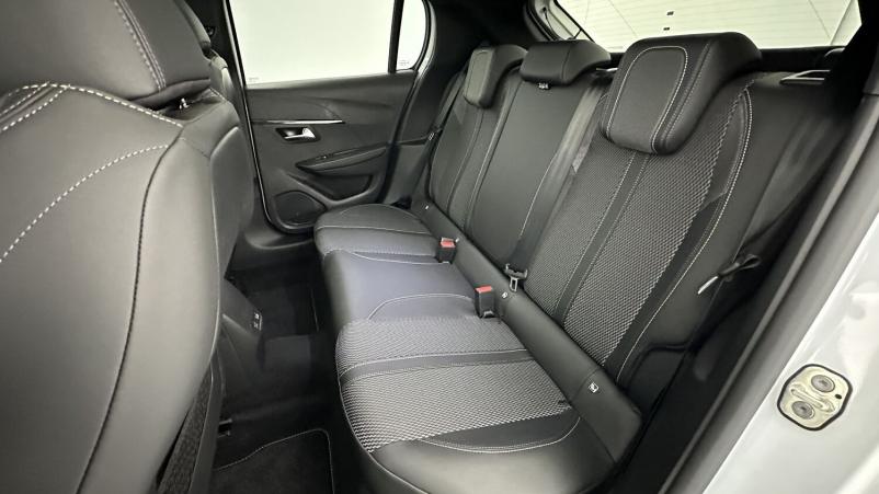 Vente en ligne Peugeot 208 208 II(2) 1.2 PureTech 100ch GT au prix de 21 410 €