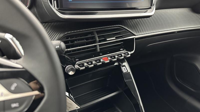 Vente en ligne Peugeot 208 208 II(2) 1.2 Hybrid 100ch Style e-DCS6 au prix de 21 410 €