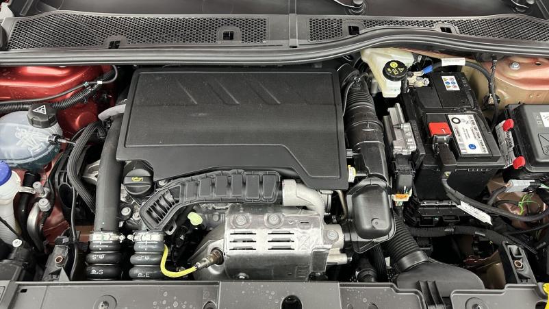Vente en ligne Peugeot 208 208 II(2) 1.2 PureTech 100ch Allure au prix de 20 400 €