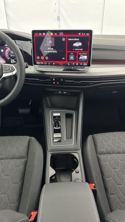 Vente en ligne Volkswagen Golf Golf VIII 1.5 eTSI EVO2 150ch Life Plus DSG7 au prix de 32 400 €