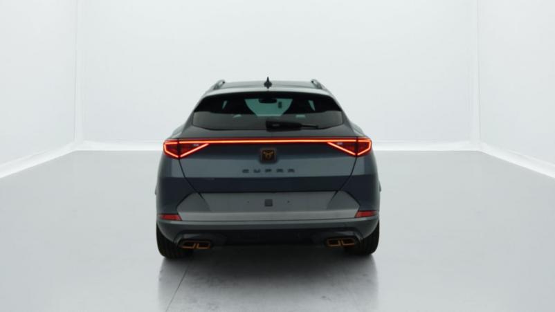 Vente en ligne Cupra Formentor 1.4 E-HYBRID 245 CH DSG6 VZ au prix de 30 050 €