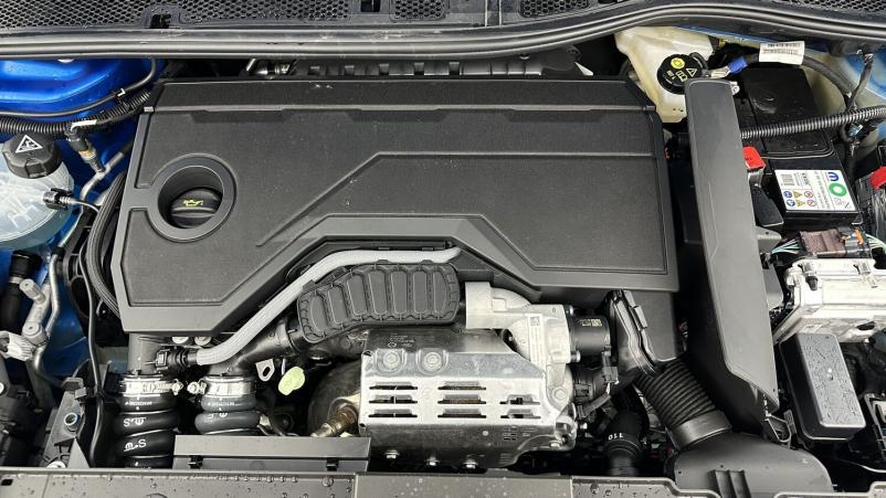 Vente en ligne Peugeot 208 208 II(2) 1.2 Hybrid 100ch Allure e-DCS6 au prix de 23 000 €