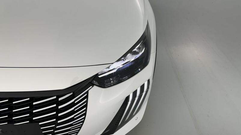 Vente en ligne Peugeot 208 208 II(2) 1.2 PureTech 100ch GT au prix de 21 410 €