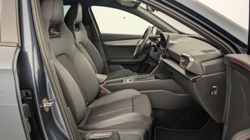 Vente en ligne Cupra Formentor 1.4 E-HYBRID 245 CH DSG6 VZ au prix de 30 050 €