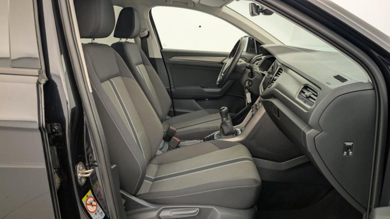 Vente en ligne Volkswagen T-Roc 1.0 TSI 110 Start Stop BVM6 Lounge au prix de 21 810 €