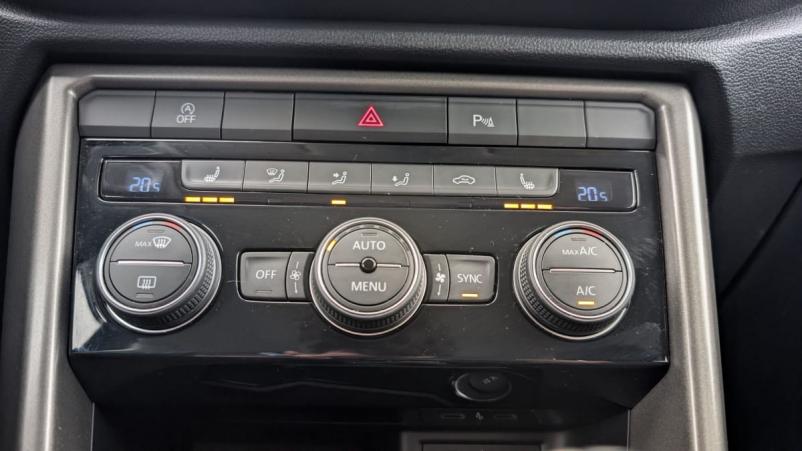Vente en ligne Volkswagen T-Roc 1.0 TSI 110 Start Stop BVM6 Lounge au prix de 21 810 €