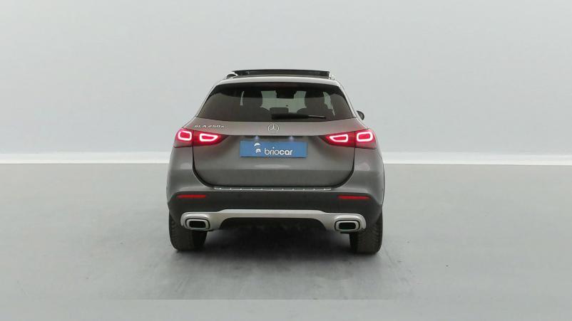 Vente en ligne Mercedes GLA 250 e 160+102ch Progressive Line 8G-DCT Suréquipé + Toit ouvrant au prix de 30 990 €