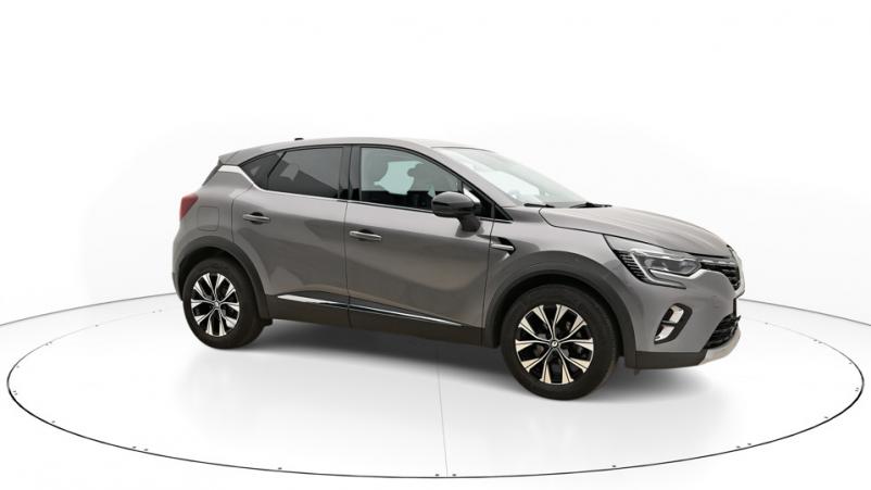 Vente en ligne Renault Captur  1.3 TCe Microhybride 140ch Automatique/7 Techno au prix de 22 130 €