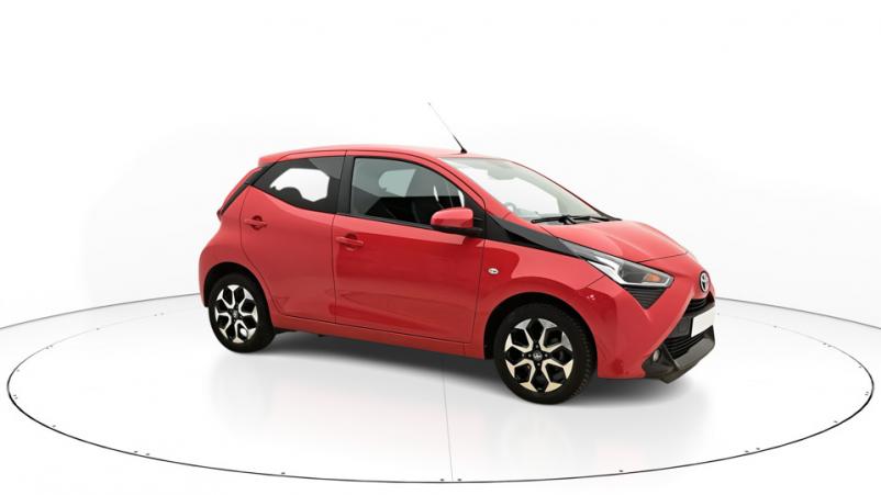 Vente en ligne Toyota Aygo 5P 1.0 VVTi 72ch Automatique/5 X-play au prix de 15 030 €