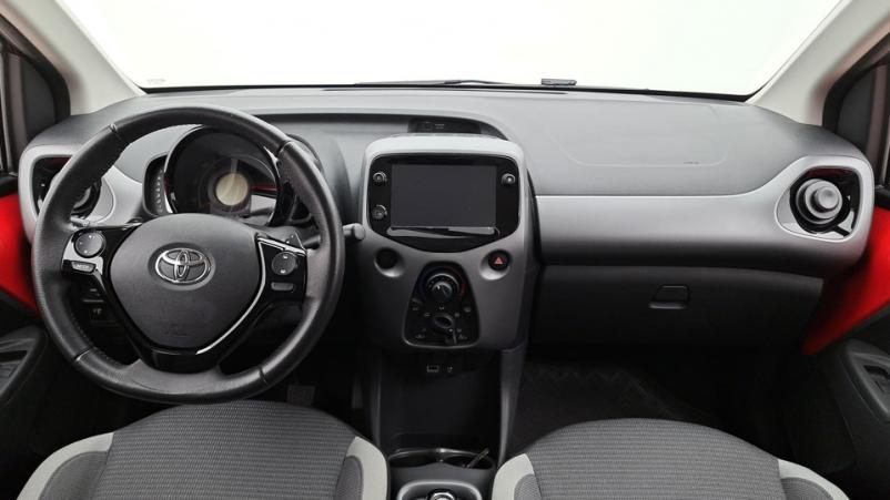 Vente en ligne Toyota Aygo 5P 1.0 VVTi 72ch Automatique/5 X-play au prix de 15 030 €