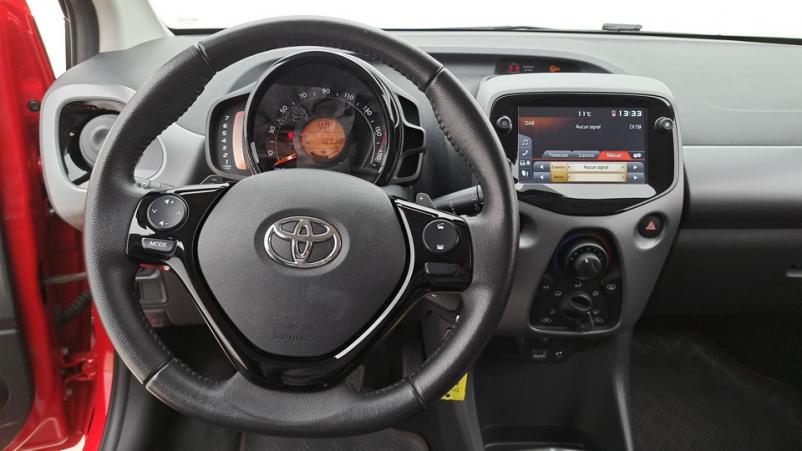 Vente en ligne Toyota Aygo 5P 1.0 VVTi 72ch Automatique/5 X-play au prix de 15 030 €