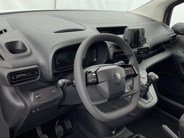 Vente en ligne Citroën Berlingo Fourgon XL 950KG BLUEHDI 100 S S BVM6 au prix de 22 010 €