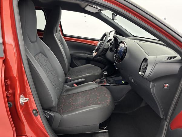 Vente en ligne Toyota Aygo 1.0 VVT-i 72ch Collection S-CVT au prix de 15 980 €