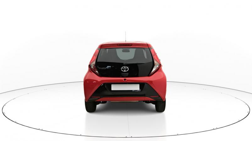 Vente en ligne Toyota Aygo 5P 1.0 VVTi 72ch Automatique/5 X-play au prix de 15 030 €