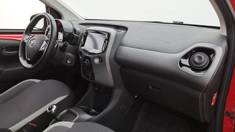 Vente en ligne Toyota Aygo 5P 1.0 VVTi 72ch Automatique/5 X-play au prix de 15 030 €