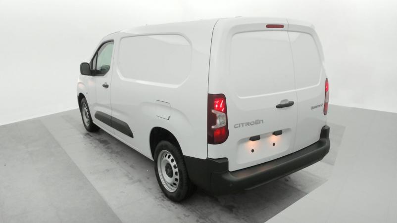 Vente en ligne Citroën Berlingo Fourgon XL 950KG BLUEHDI 100 S S BVM6 au prix de 22 010 €