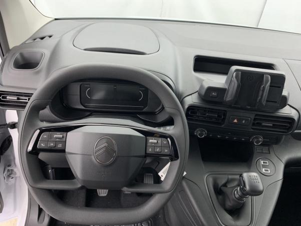 Vente en ligne Citroën Berlingo Fourgon XL 950KG BLUEHDI 100 S S BVM6 au prix de 22 010 €