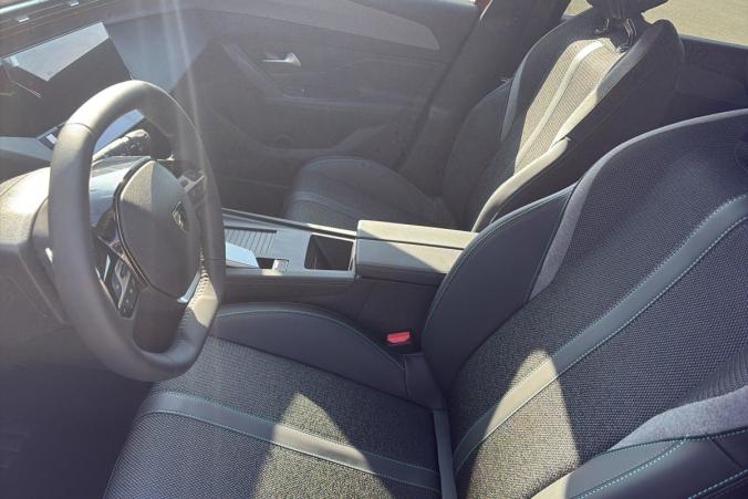Vente en ligne Peugeot 308 PureTech 130ch S S EAT8 Allure au prix de 25 210 €