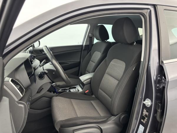 Vente en ligne Hyundai Tucson 1.6 CRDI 136ch Creative DCT-7 + Attelage au prix de 19 490 €