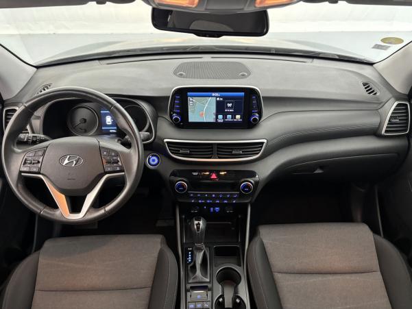 Vente en ligne Hyundai Tucson 1.6 CRDI 136ch Creative DCT-7 + Attelage au prix de 19 490 €