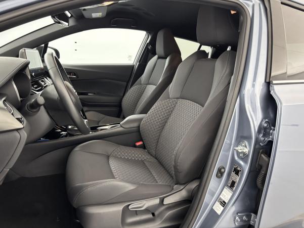 Vente en ligne Toyota C-HR 1.8 Hybride 122ch Design E-CVT au prix de 22 890 €