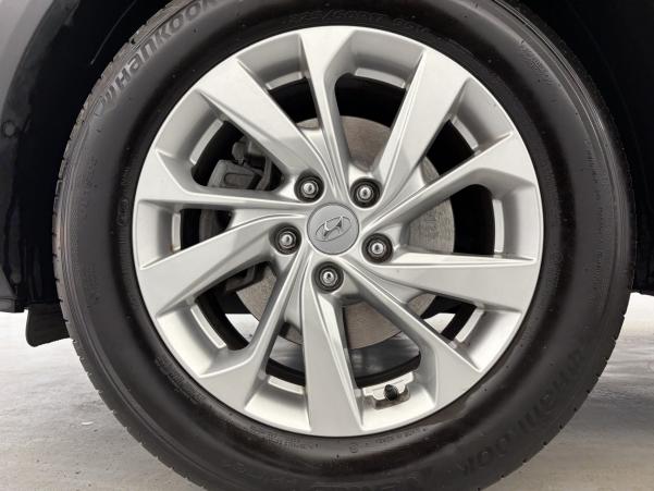 Vente en ligne Hyundai Tucson 1.6 CRDI 136ch Creative DCT-7 + Attelage au prix de 19 490 €