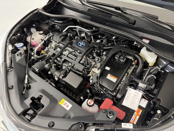 Vente en ligne Toyota C-HR 1.8 Hybride 122ch Design E-CVT au prix de 22 890 €